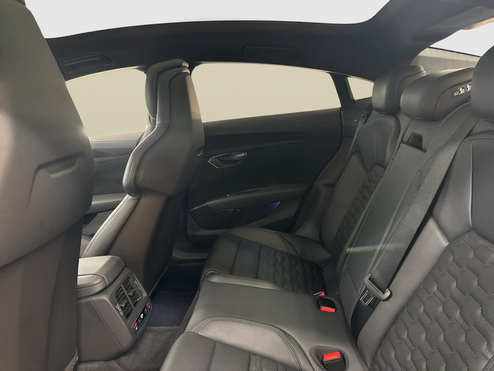 Audi RS e-tron GT quattro PANO B&O 360CAM LM21 HEADUP