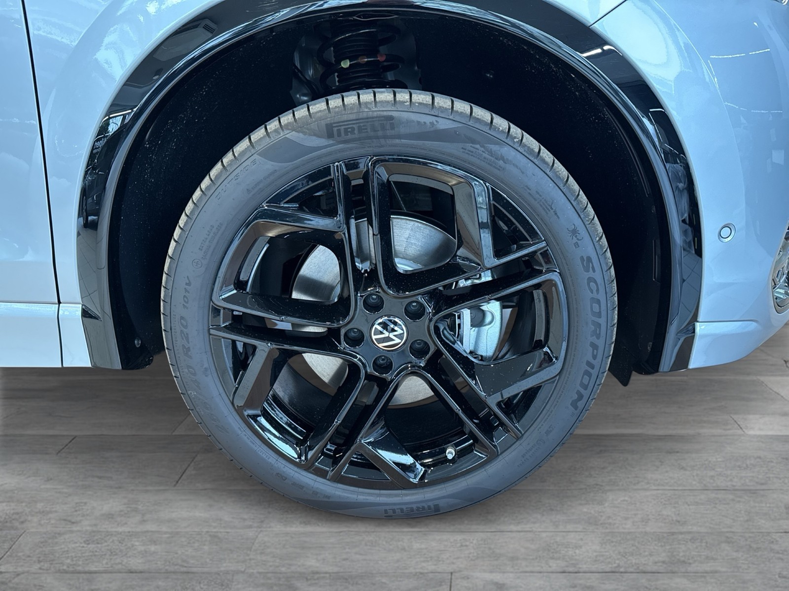 Volkswagen Tiguan 2.0 R-LINE DSG 4X4 BLACKSTYLE LEDER PANO