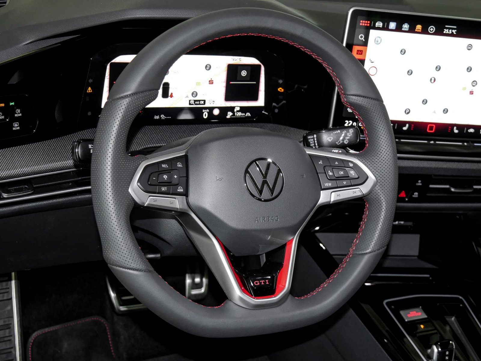 Volkswagen Golf GTI BLACKSTYLE PANO HARMANKARDON