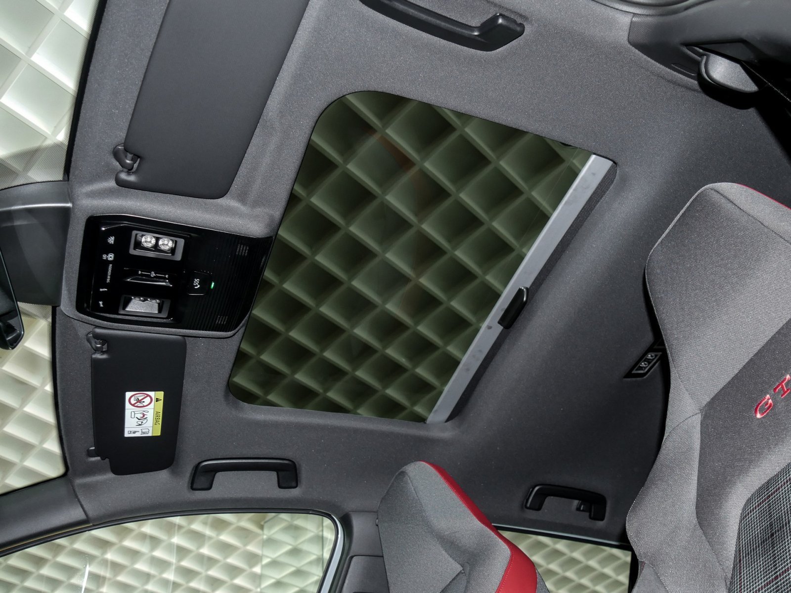 Volkswagen Golf GTI BLACKSTYLE PANO HARMANKARDON