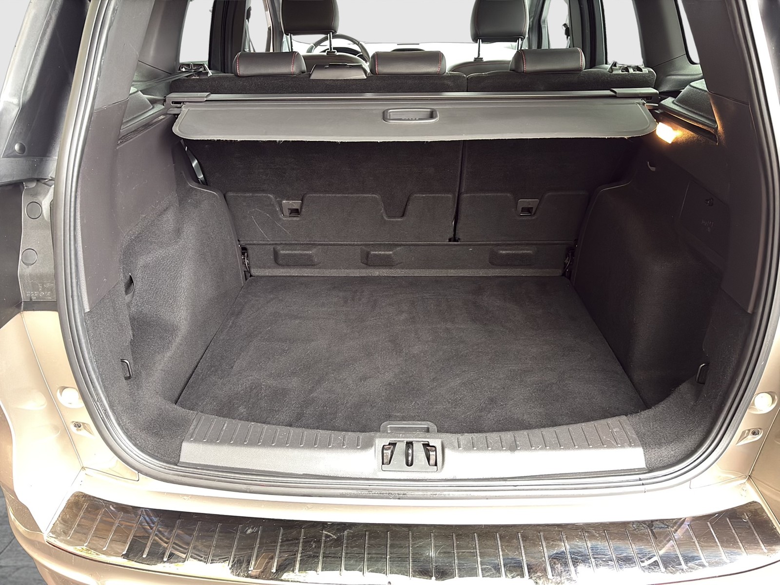 Ford Kuga 1.5 ST-LINE KAMERA LM19 NAVI XENON SITZHEIZ