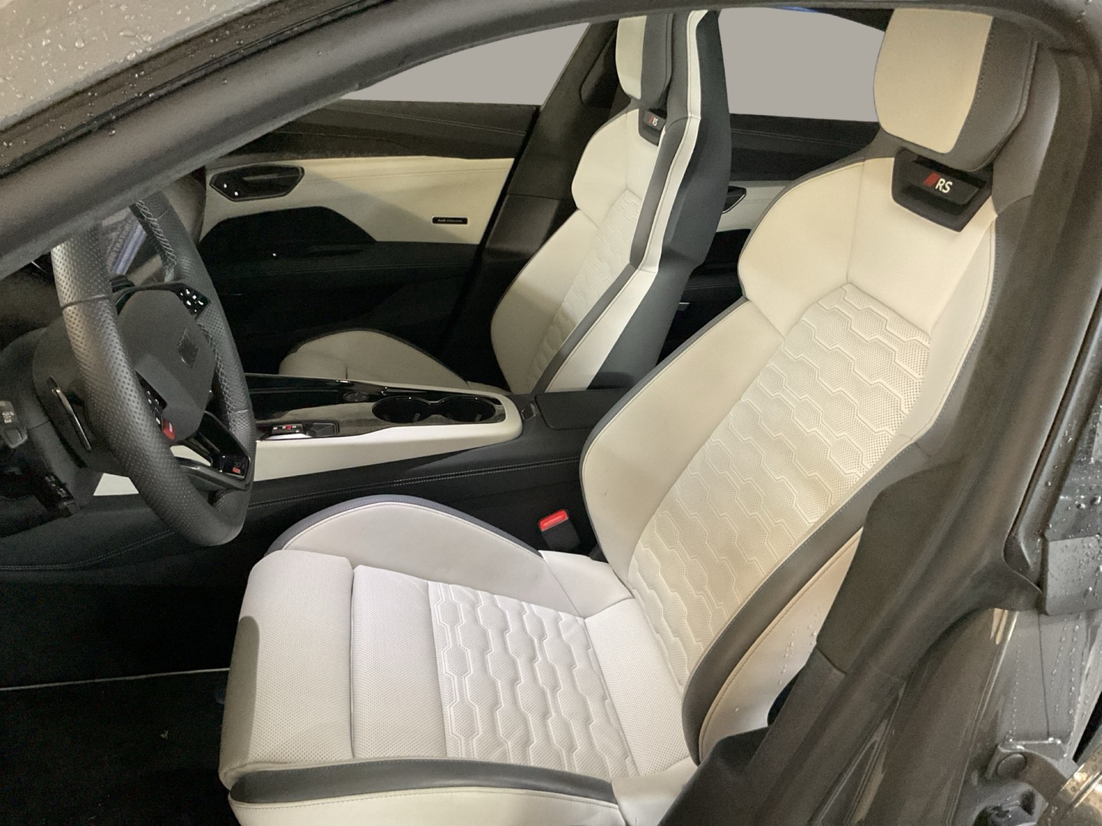 Audi RS e-tron GT performance quattro PANO B&O LM21