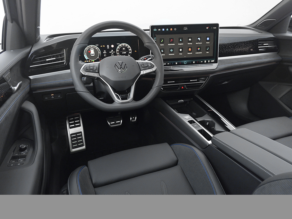 Volkswagen Passat Variant 2.0 TDI 4MOTION R-LINE DSG BLACKSTYLE PANO LEDER STANDHZG AHK