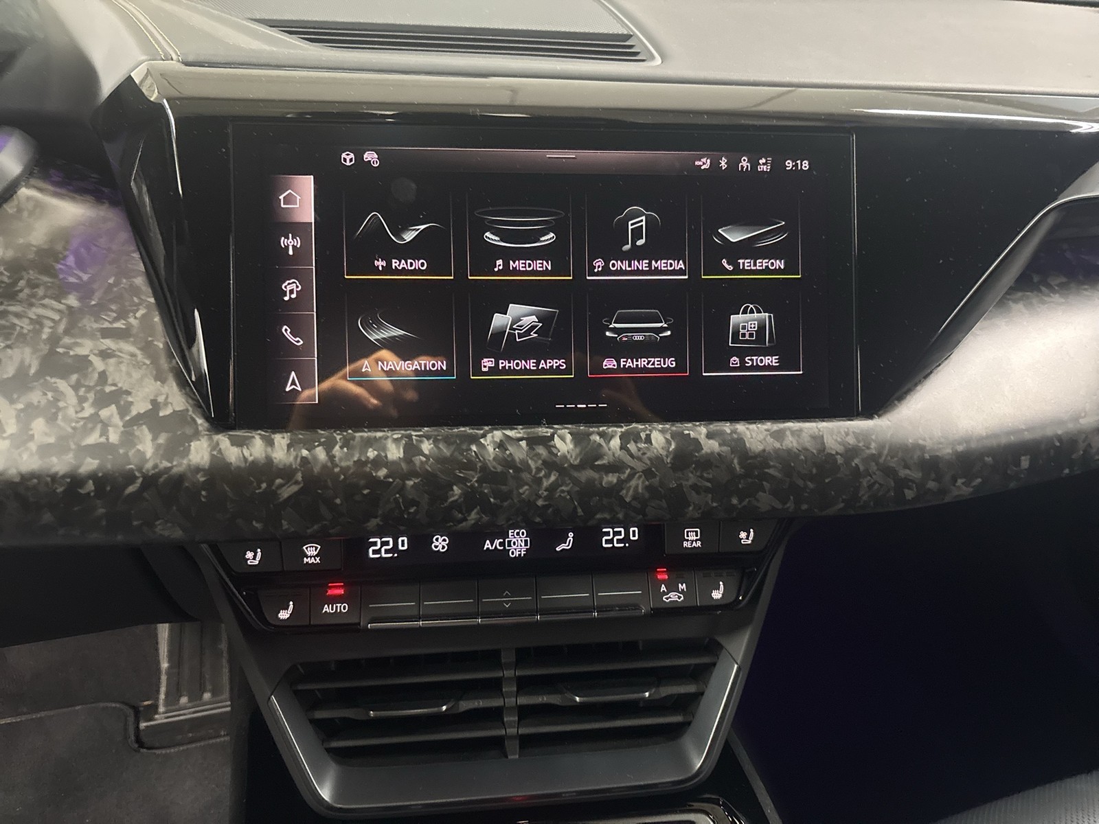 Audi RS e-tron GT performance quattro CARBONDACH B&O