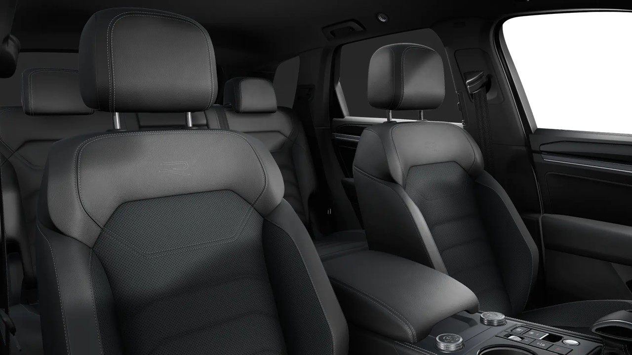 Volkswagen Touareg V6 R-LINE NEUES MODELL AHK CAM HEAD-UP