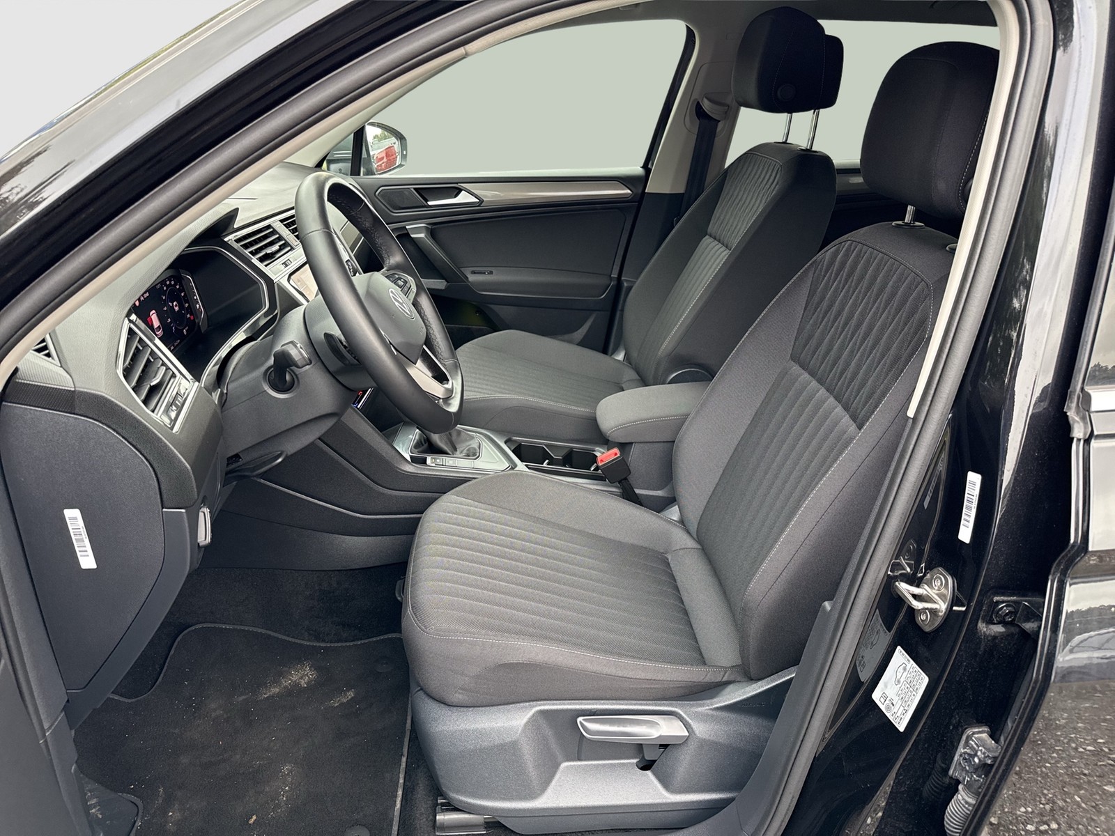 Volkswagen Tiguan Allspace 1.5 LIFE 7SITZE AHK ACC LM18 NAVI