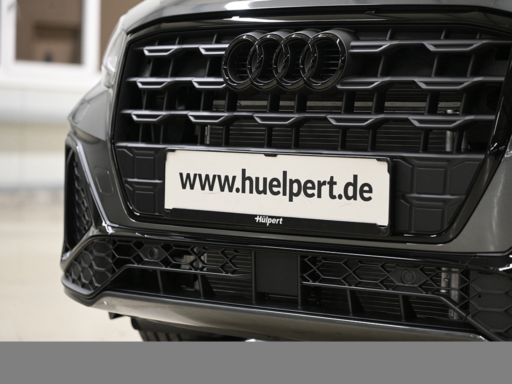 Audi Q2 35 TFSI S Line AHK+Sonnenschutzverglasung+Komfortpaket