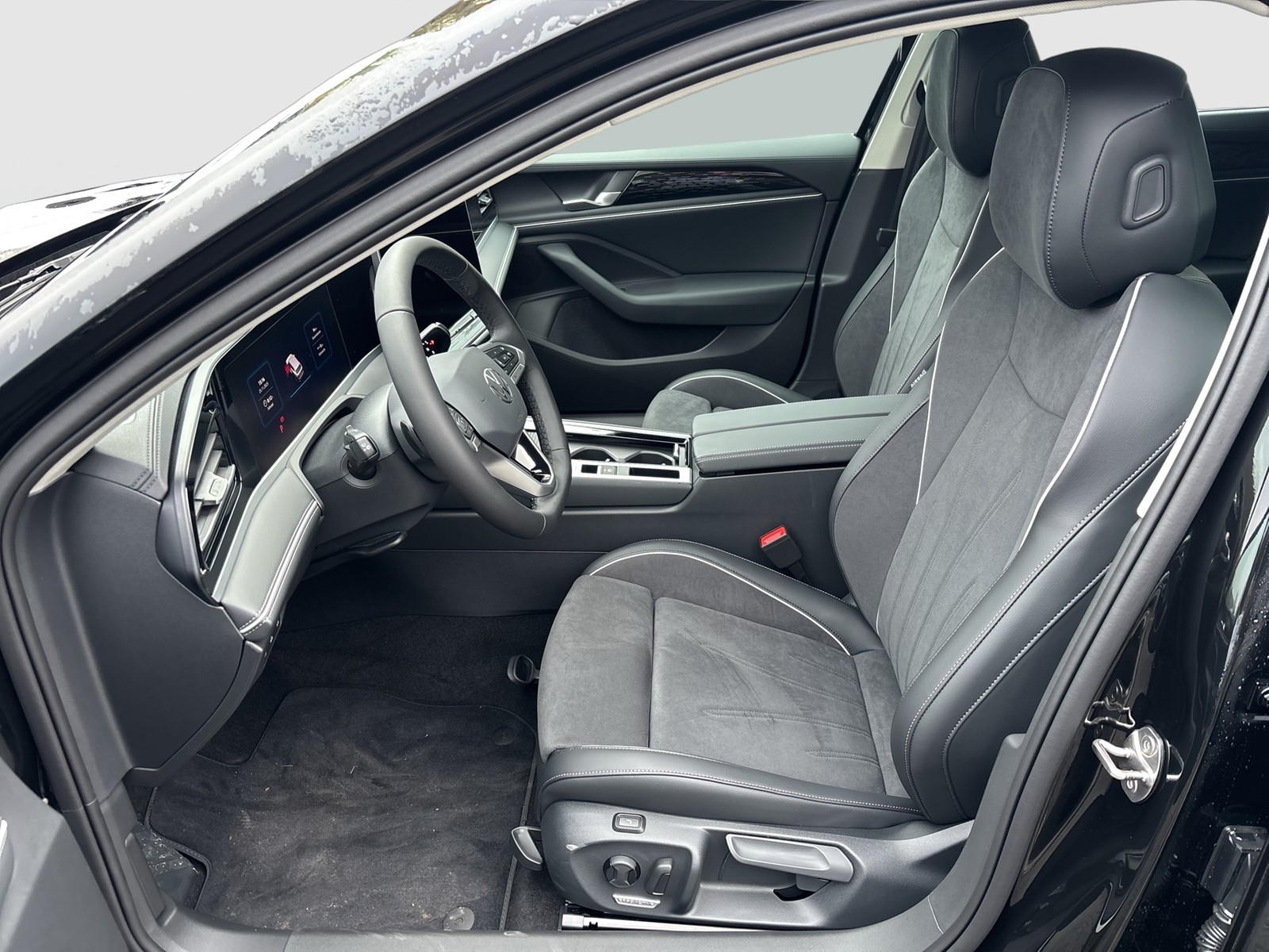 Volkswagen Passat Variant 1.5 HYBRID ELEGANCE NEUES MODELL