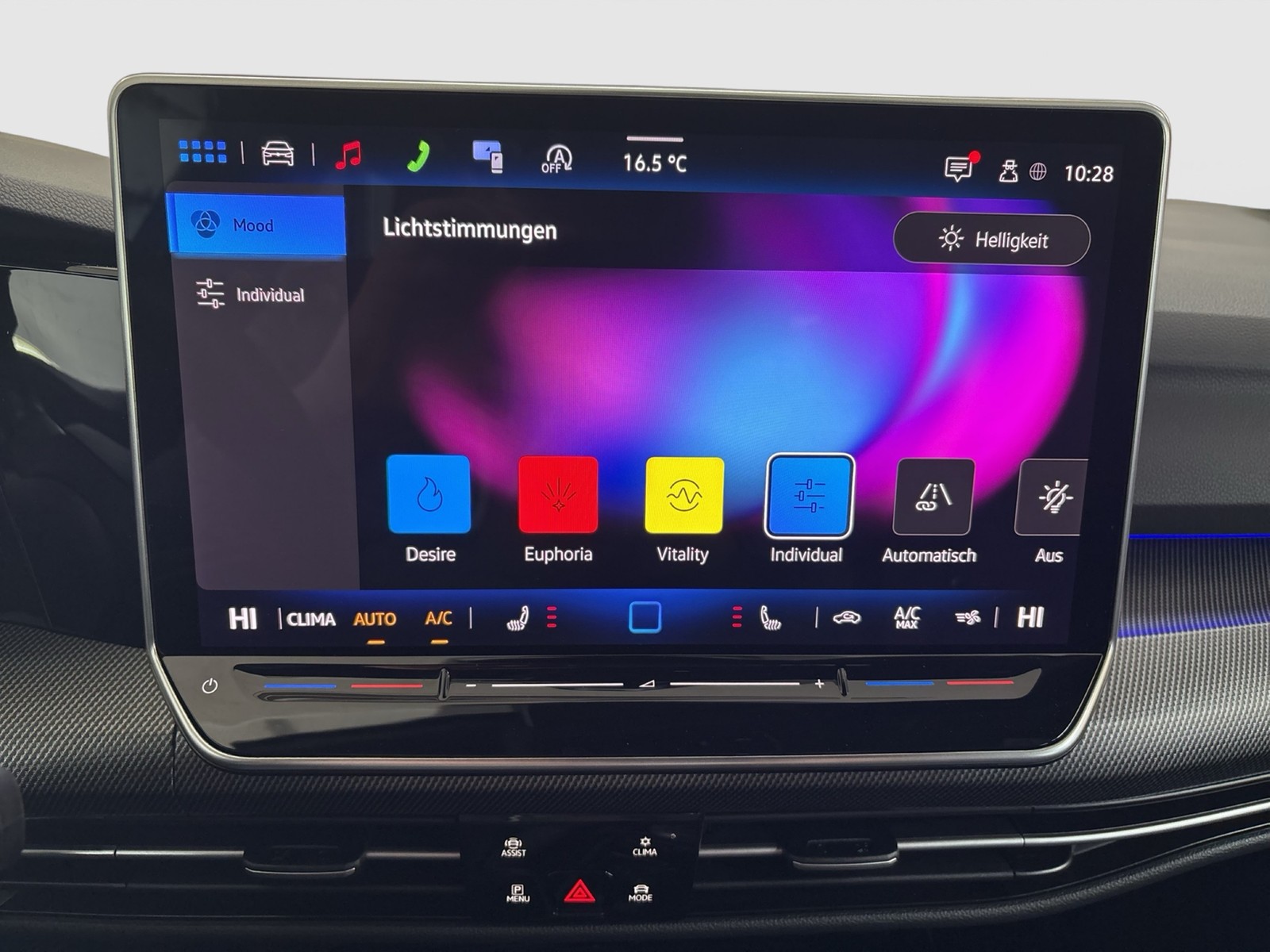 Volkswagen Golf VIII 2.0 R BLACK EDITION 4X4 AKRAPOVIC LM19