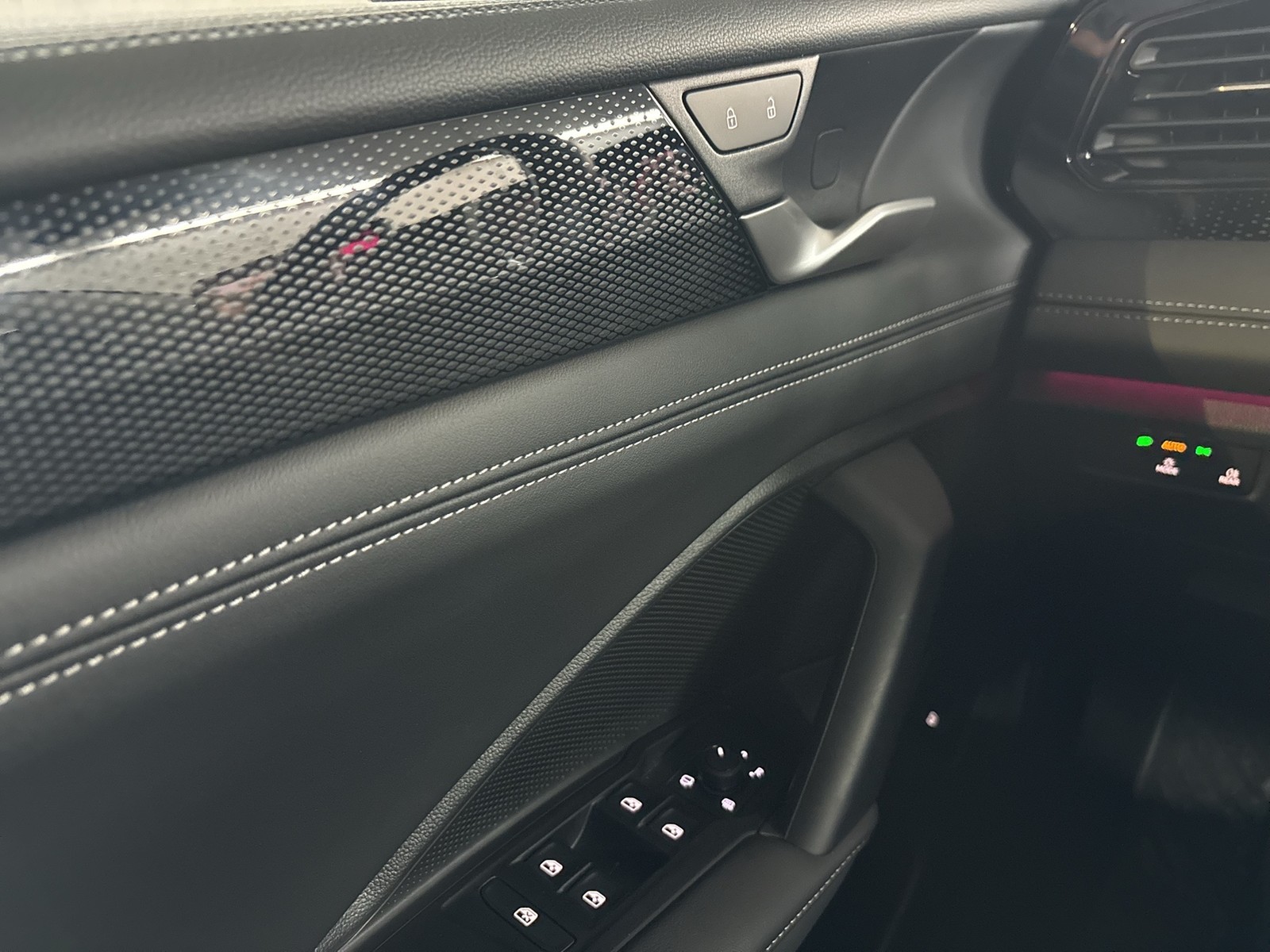 Volkswagen Tiguan 1.5 HYBRID LIFE AHK CAM ACC LM18 NAVI