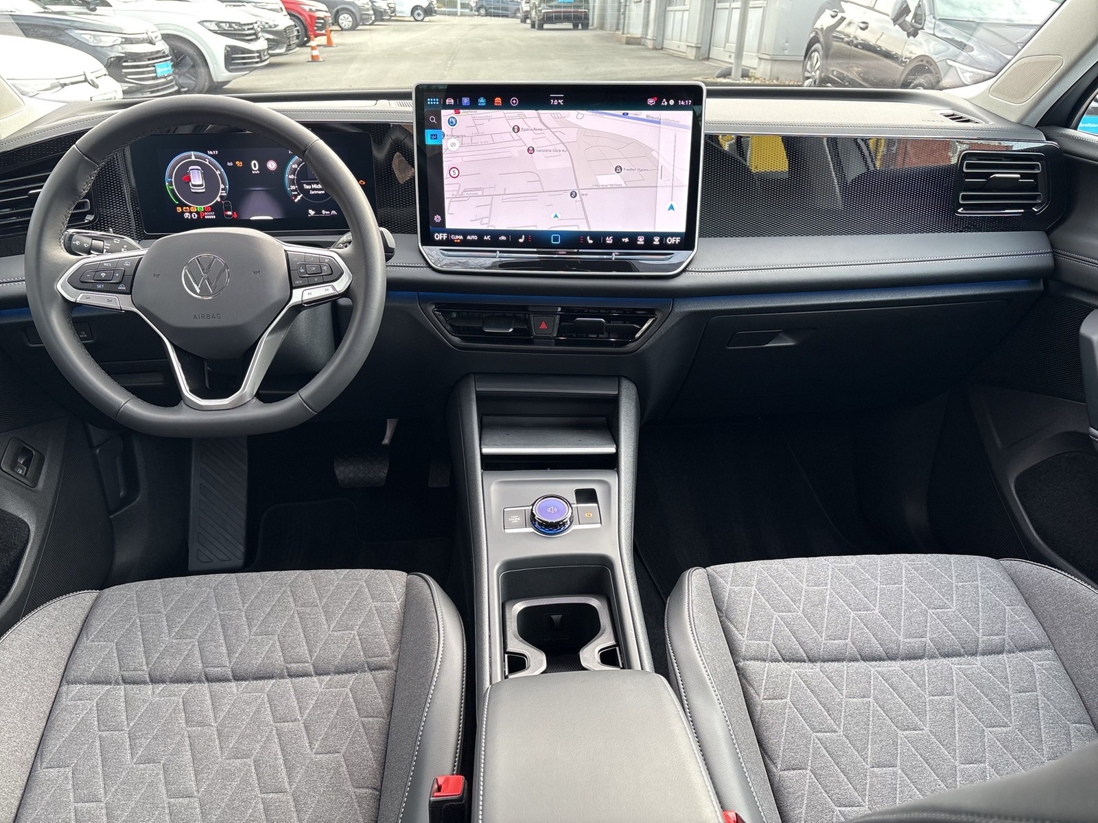 Volkswagen Tiguan 1.5 HYBRID LIFE AHK CAM ACC LM18 NAVI