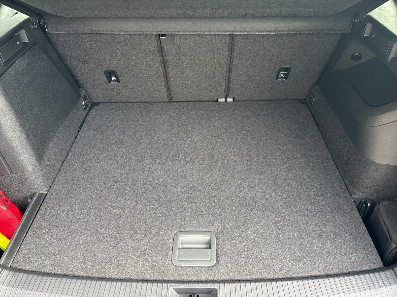 Volkswagen Tiguan 1.5 HYBRID LIFE AHK CAM ACC LM18 NAVI