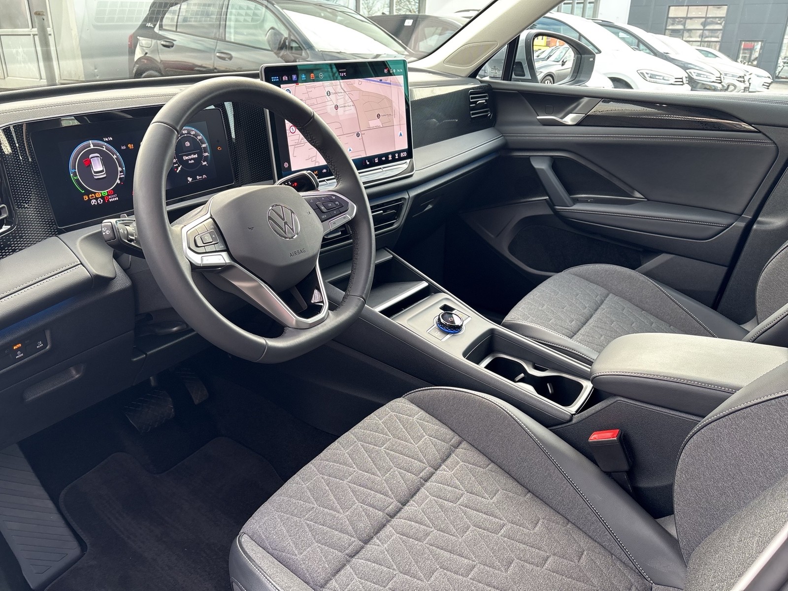 Volkswagen Tiguan 1.5 HYBRID LIFE AHK CAM ACC LM18 NAVI