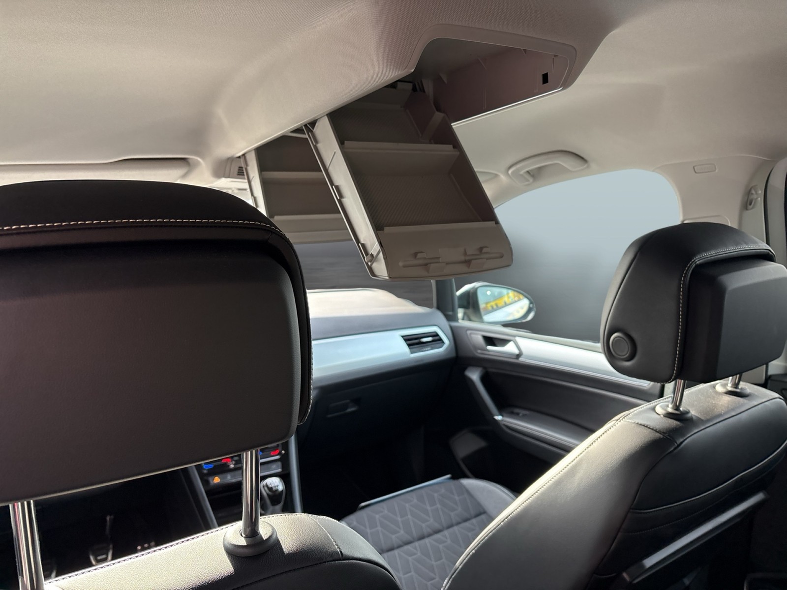 Volkswagen Touran 1.5 GOAL 7SITZE CAM ACC NAVI ALU CARPLAY