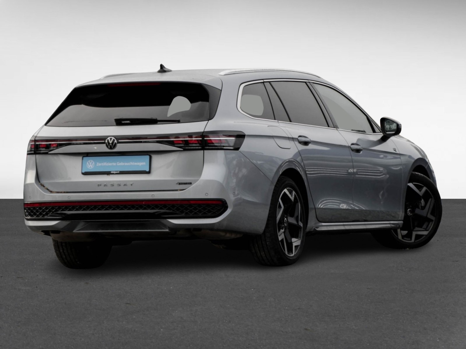 Volkswagen Passat Variant 2.0 R-LINE 4X4 NEUESMODELL AHK 18Z