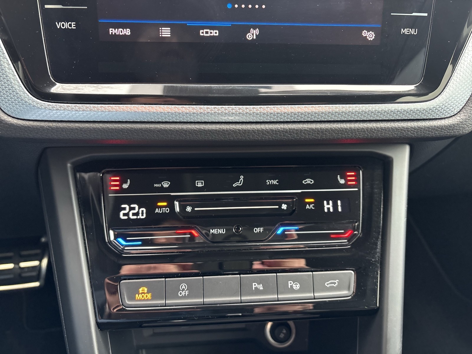 Volkswagen Touran 2.0 GOAL 7SITZE AHK ACC NAVI SITZHEIZUNG