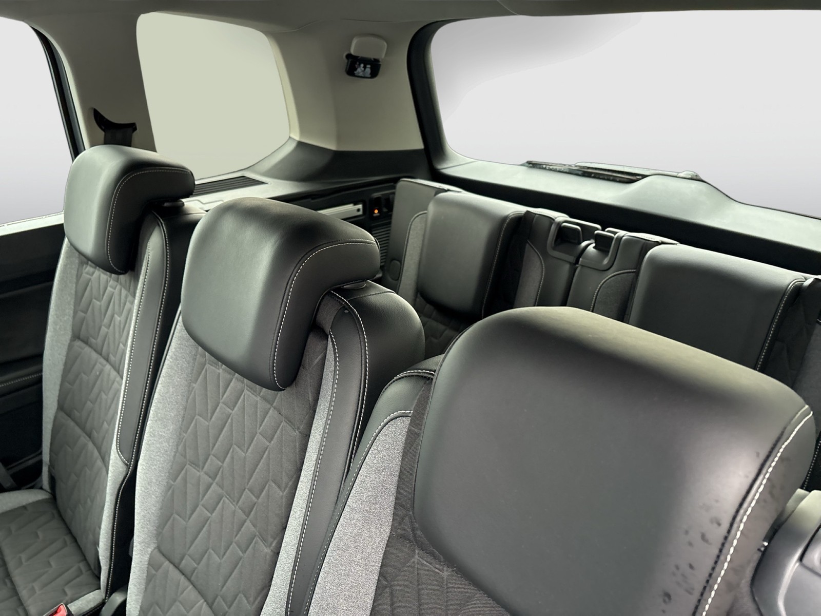 Volkswagen Touran 2.0 GOAL 7SITZE AHK ACC NAVI SITZHEIZUNG