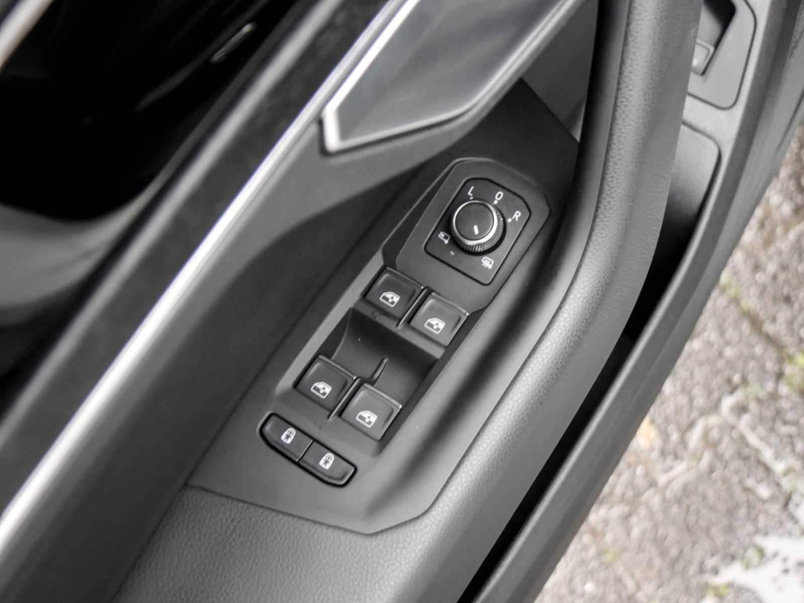 Volkswagen Touareg V6 NEUES MODELL AHK CAM ACC LM19 NAVI