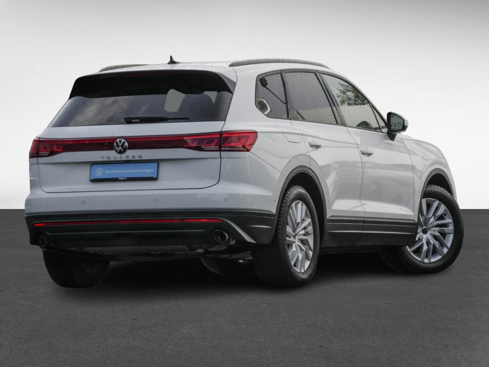 Volkswagen Touareg V6 NEUES MODELL AHK CAM ACC LM19 NAVI