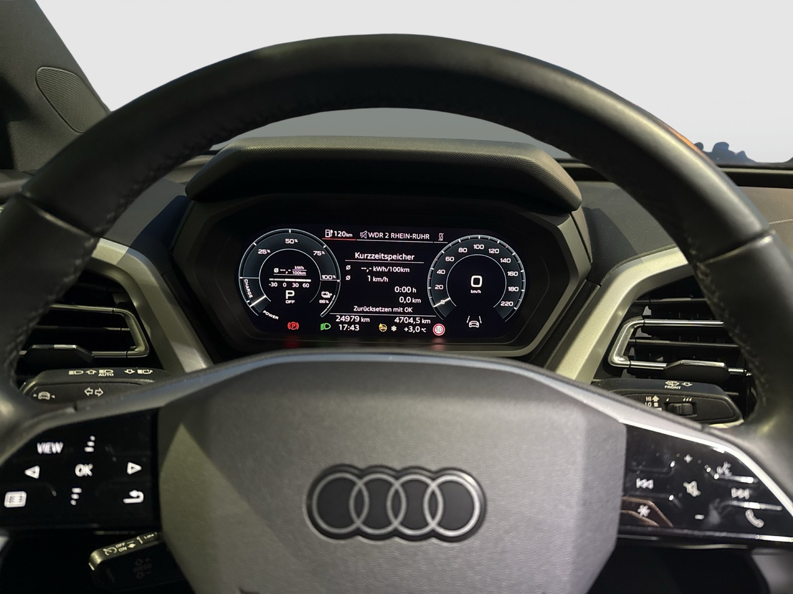 Audi Q4 e-tron Sportback 35 advanced KAMERA ACC ALU19" SITZHEIZ