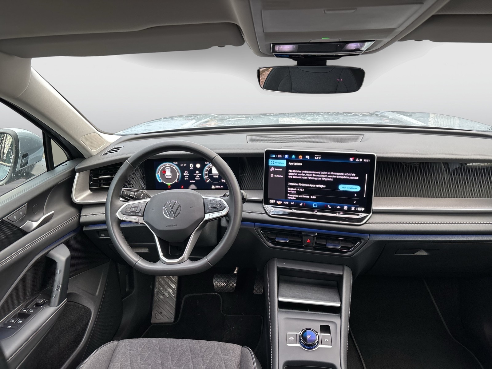 Volkswagen Tayron 2.0 LIFE 4X4 7SITZE AHK 360°CAM ACC LM18