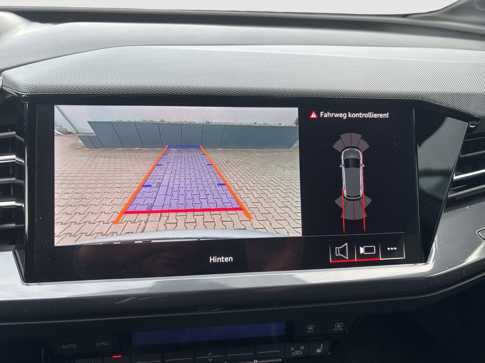 Audi Q4 e-tron 55 quattro S LINE WÄRMEPUMPE CAM LM20