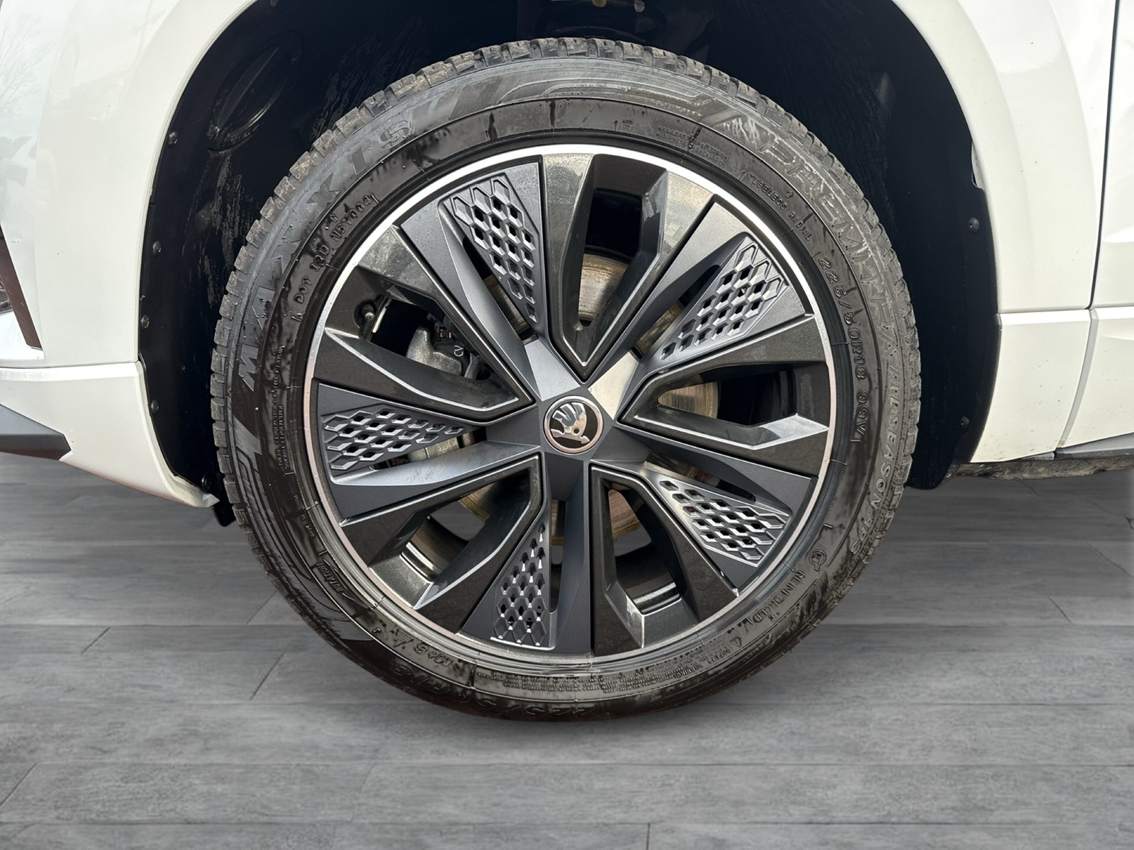 Skoda Karoq 2.0 SPORTLINE 4X4 PANO AHK CAM MATRIX NAVI