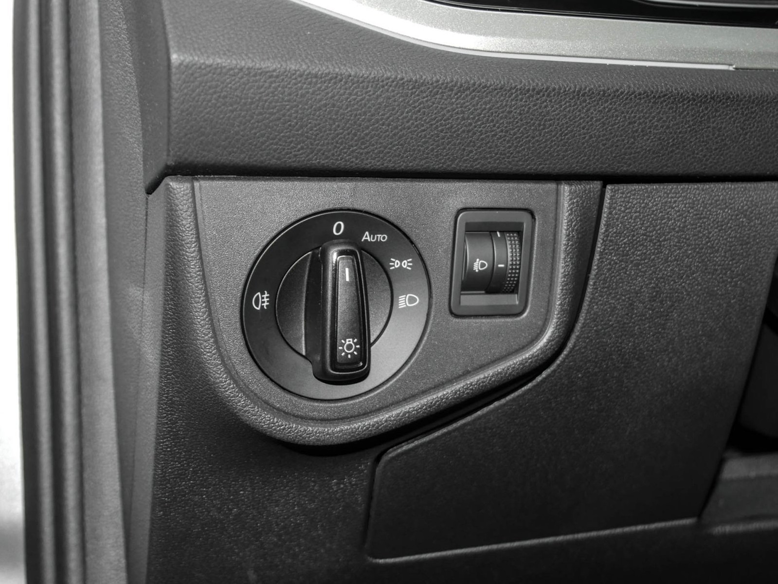 Volkswagen Taigo 1.0 LIFE CAM LM17 NAVI CARPLAY SITZHEIZUNG