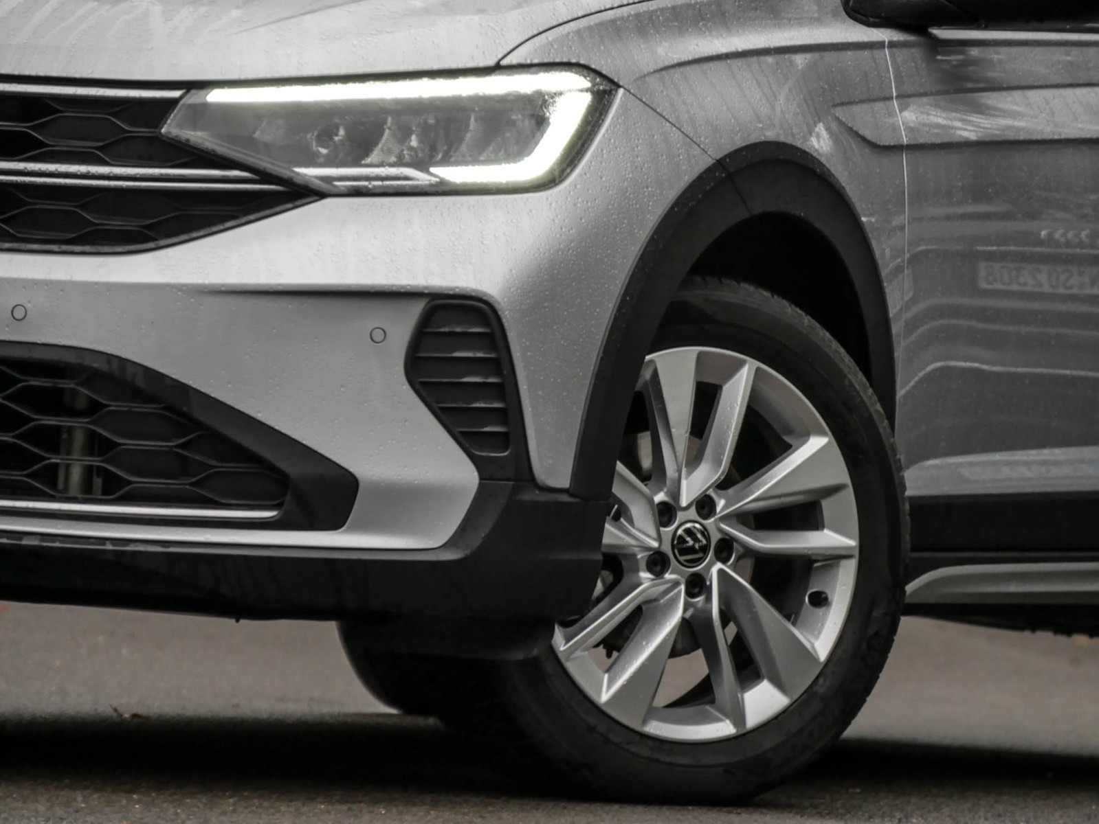 Volkswagen Taigo 1.0 LIFE CAM LM17 NAVI CARPLAY SITZHEIZUNG