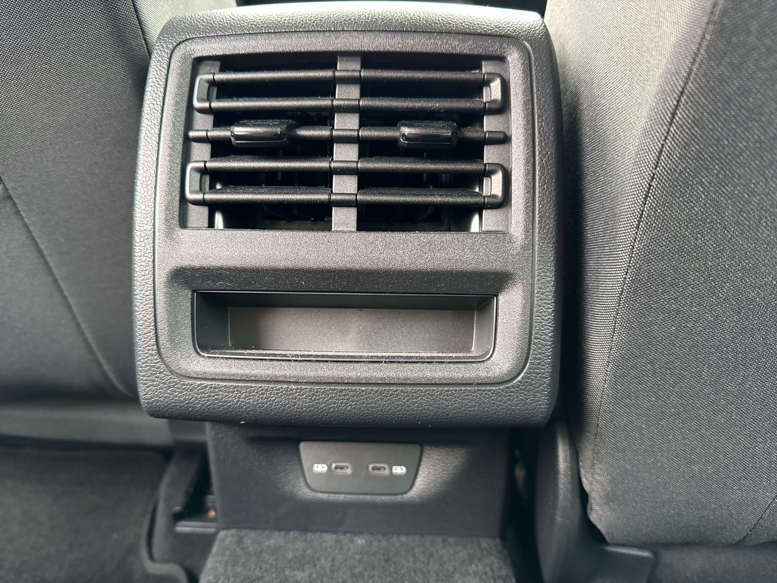 Volkswagen Golf Variant VIII 1.5 eTSI LIFE ACC NAVI CARPLAY