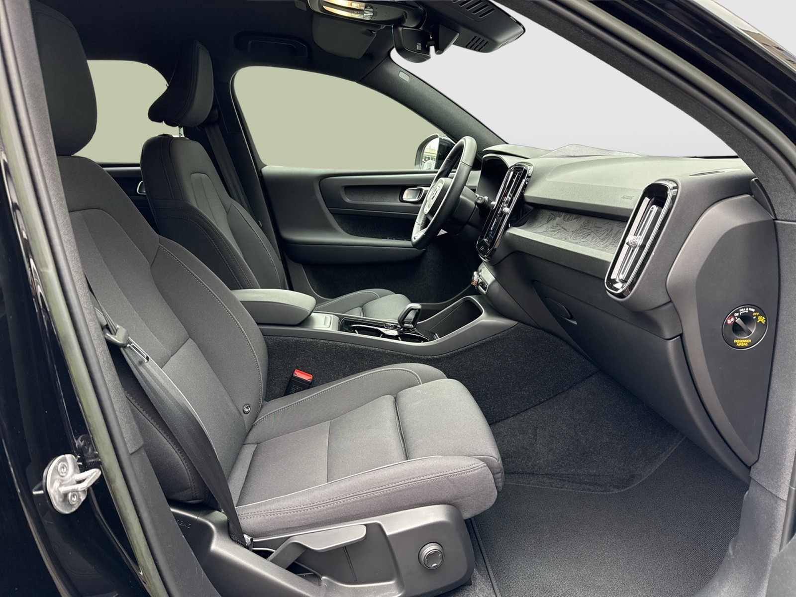 Volvo XC40 Plus Recharge Pure Electric 4X4 WÄRMEPUMPE