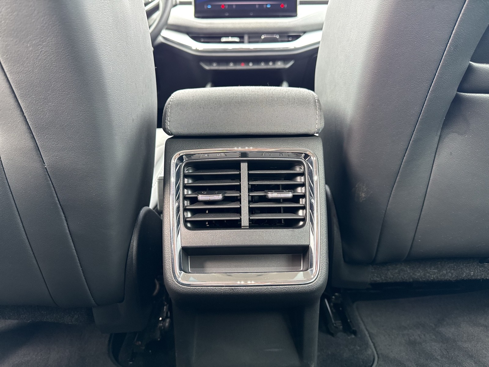 Skoda Enyaq 50 LOFT CAM LM19 NAVI KEYLESS-GO EINPARKHILFE