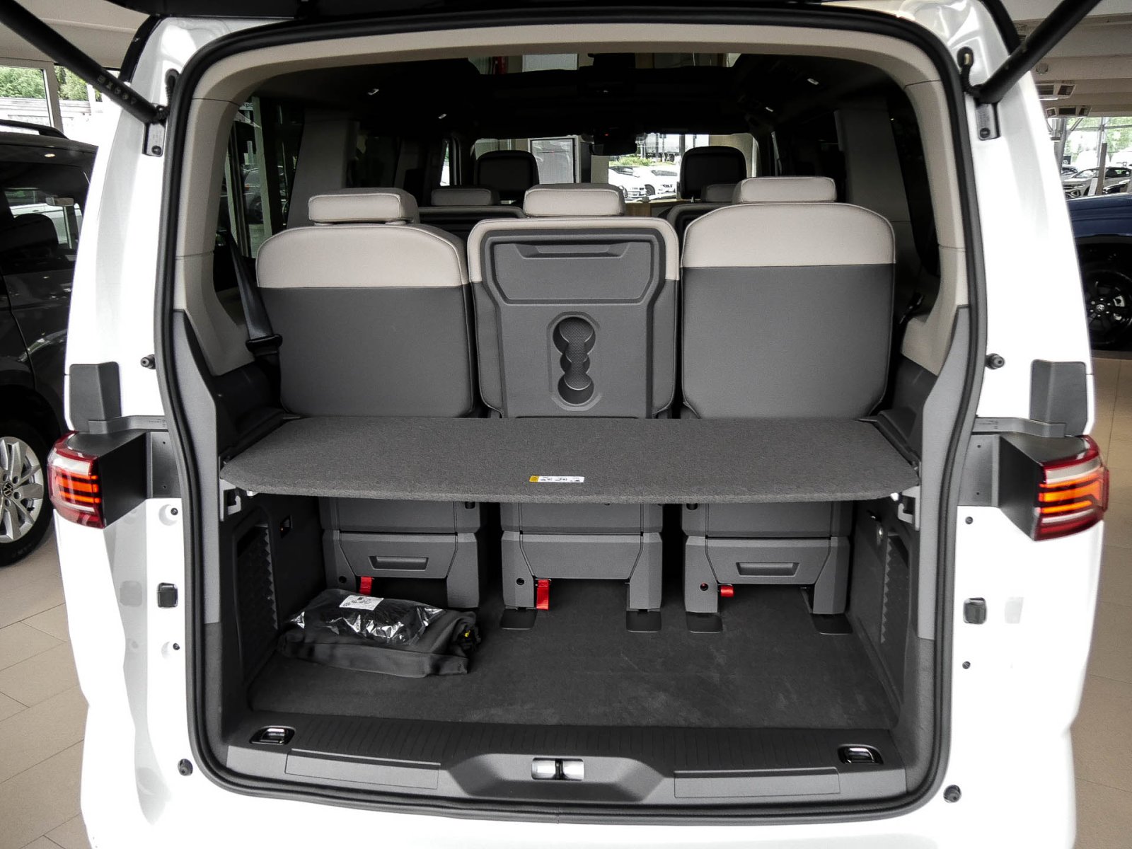 Volkswagen T7 Multivan LR 2.0 TDI DSG Edition Klima LED Navi Panoramadach