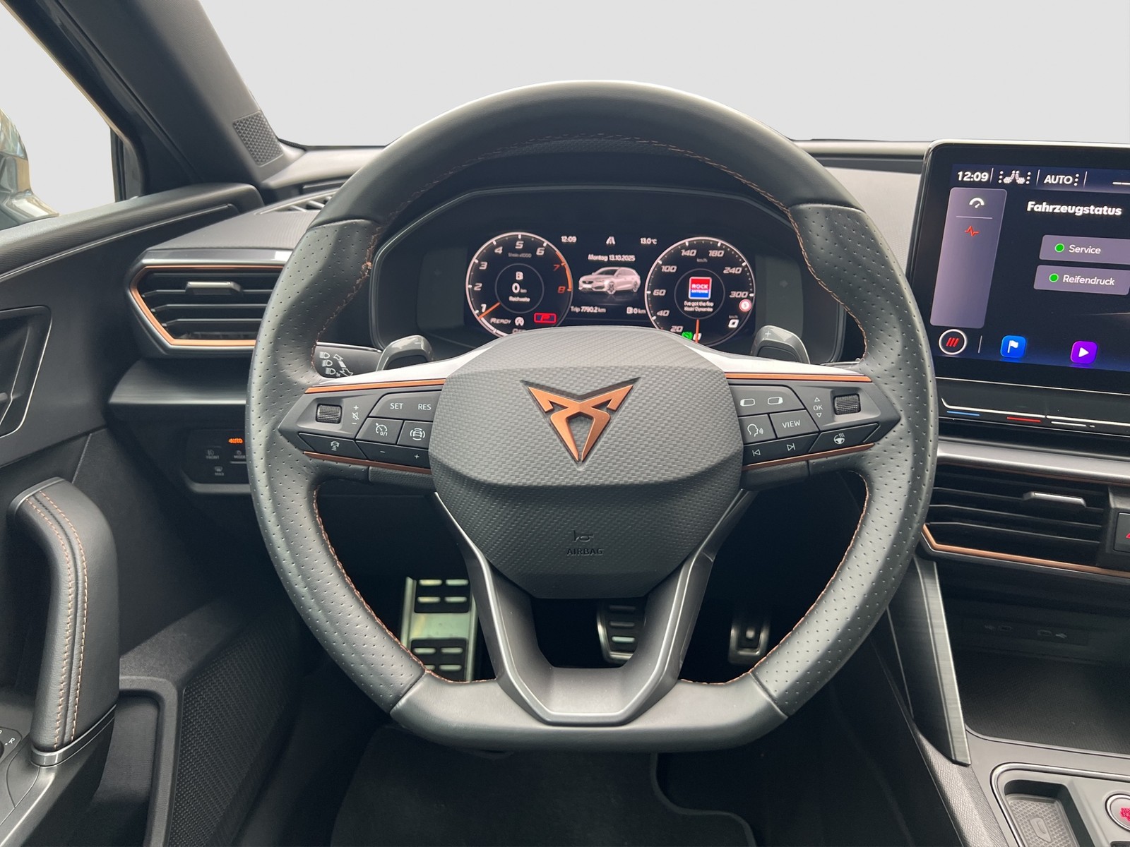 Cupra Leon ST 2.0 CAM ACC LM19 MATRIXLED NAVI CARPLAY