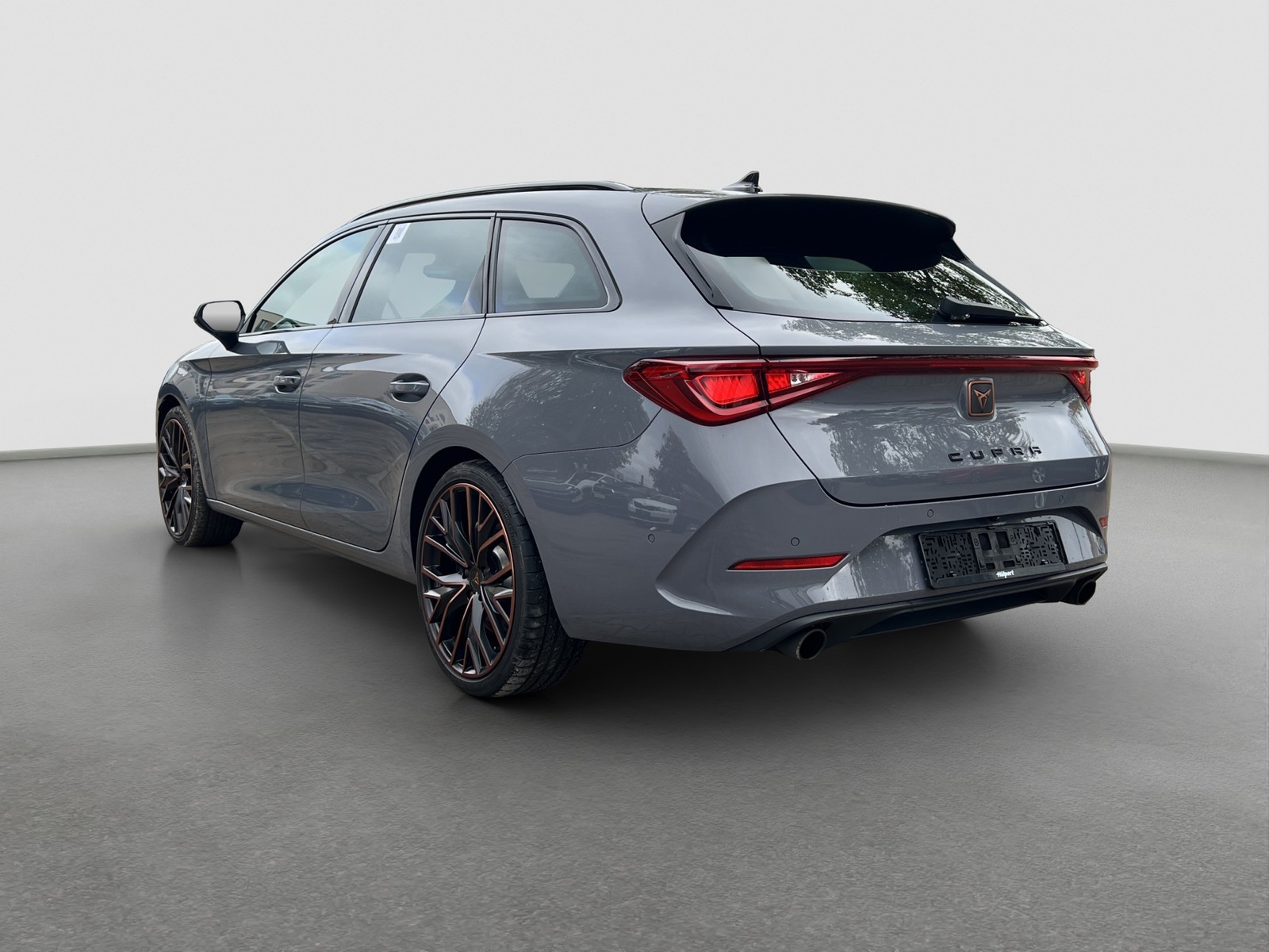 Cupra Leon ST 2.0 CAM ACC LM19 MATRIXLED NAVI CARPLAY