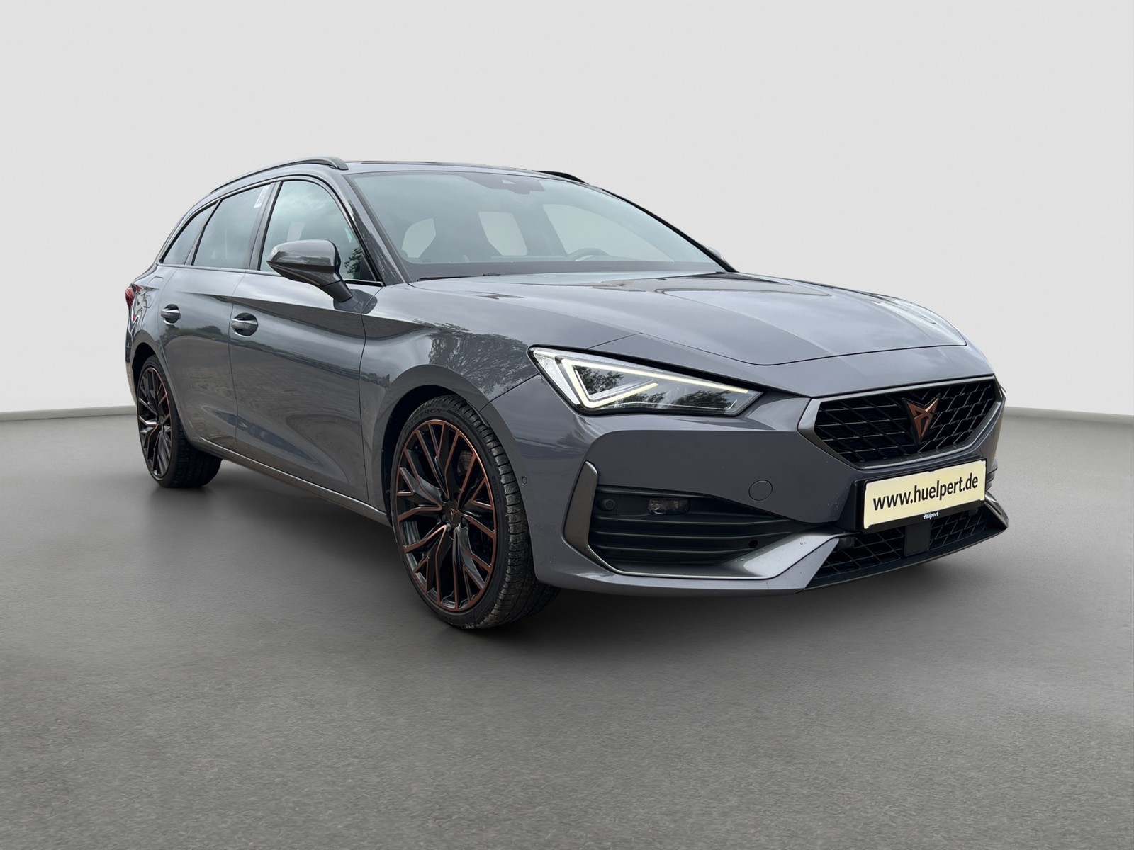 Cupra Leon ST 2.0 CAM ACC LM19 MATRIXLED NAVI CARPLAY