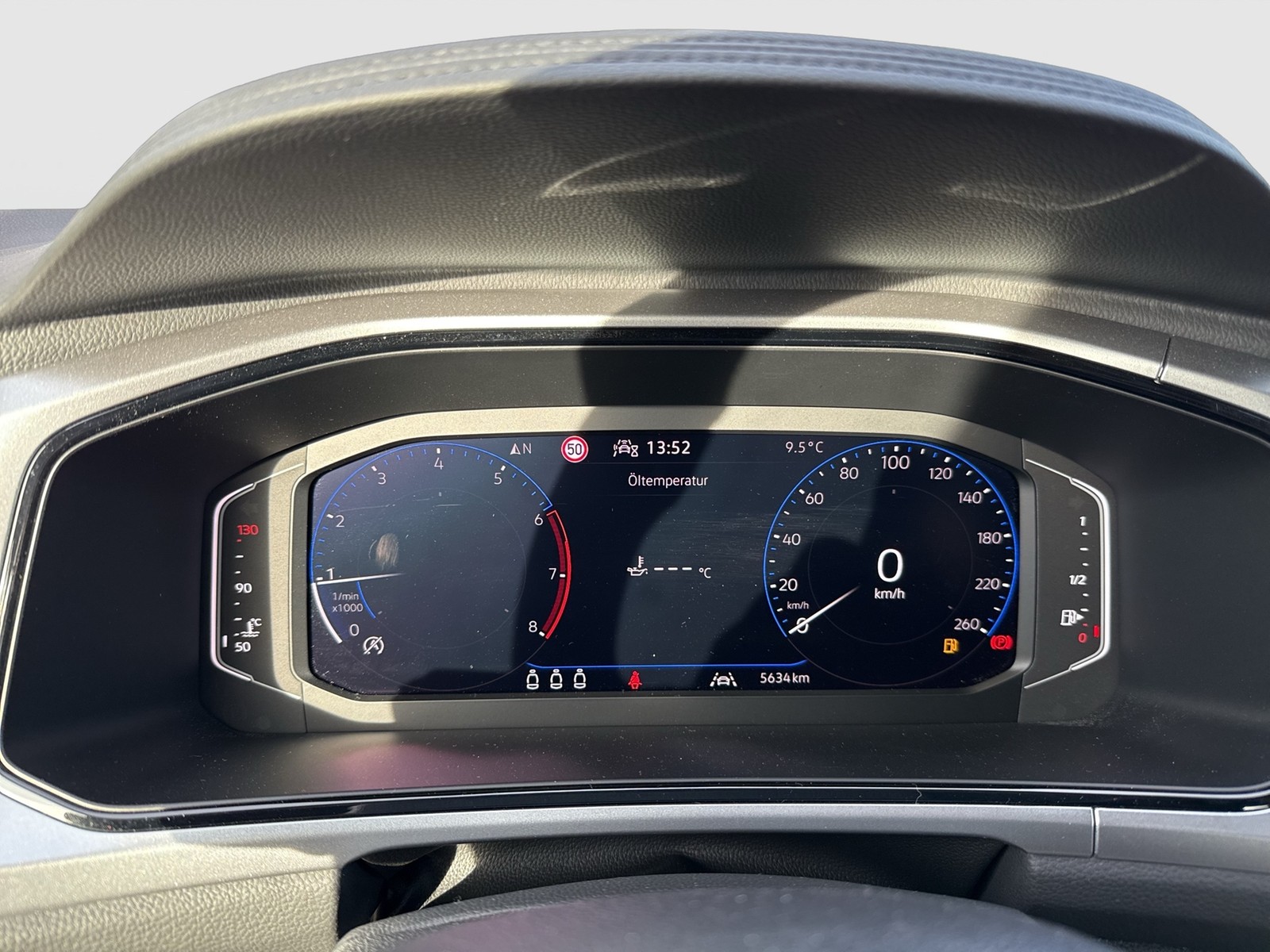 Volkswagen T-Roc 1.5 LIFE SITZHEIZUNG NAVI LED DAB+ ALU