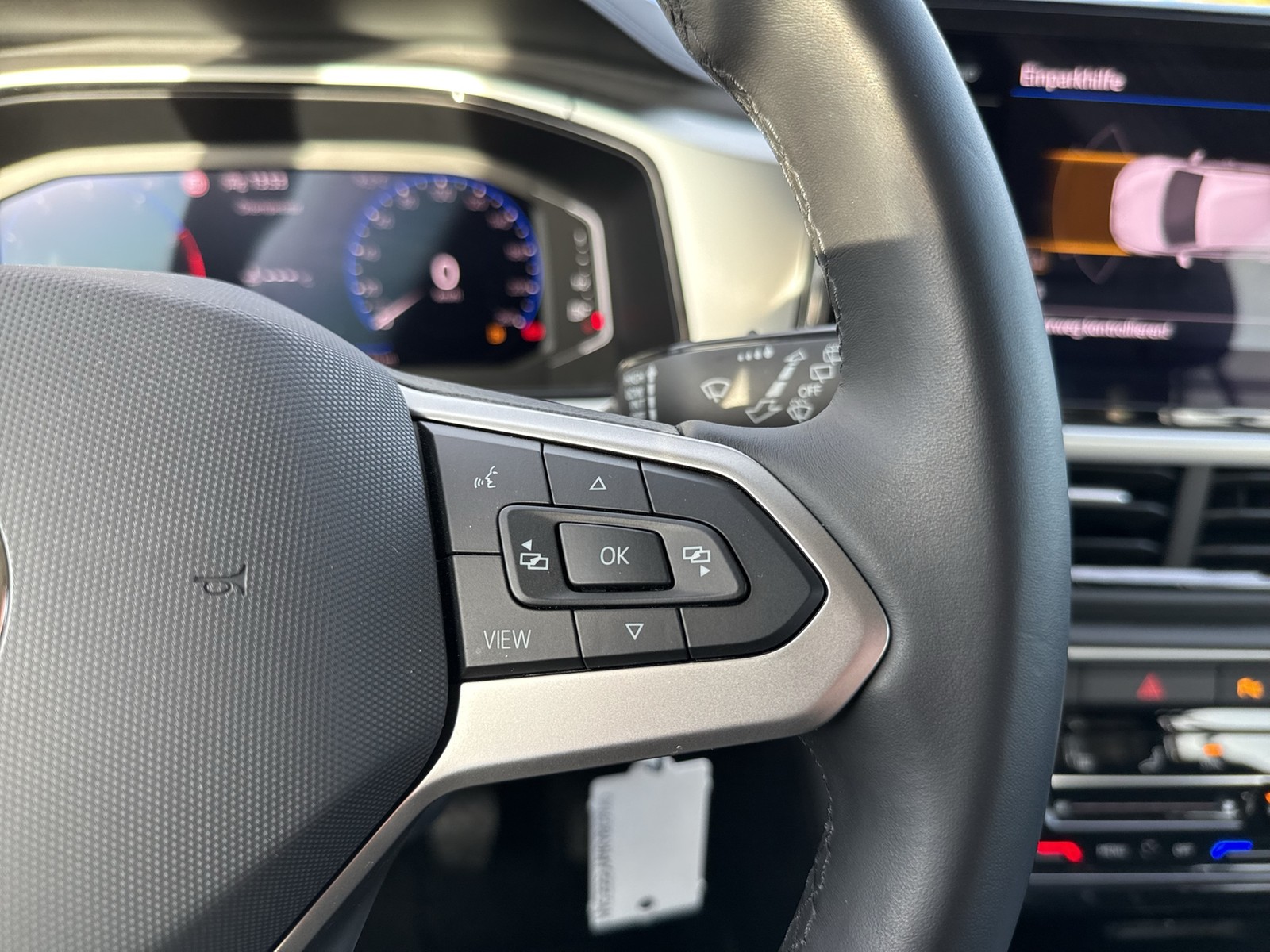 Volkswagen T-Roc 1.5 LIFE SITZHEIZUNG NAVI LED DAB+ ALU