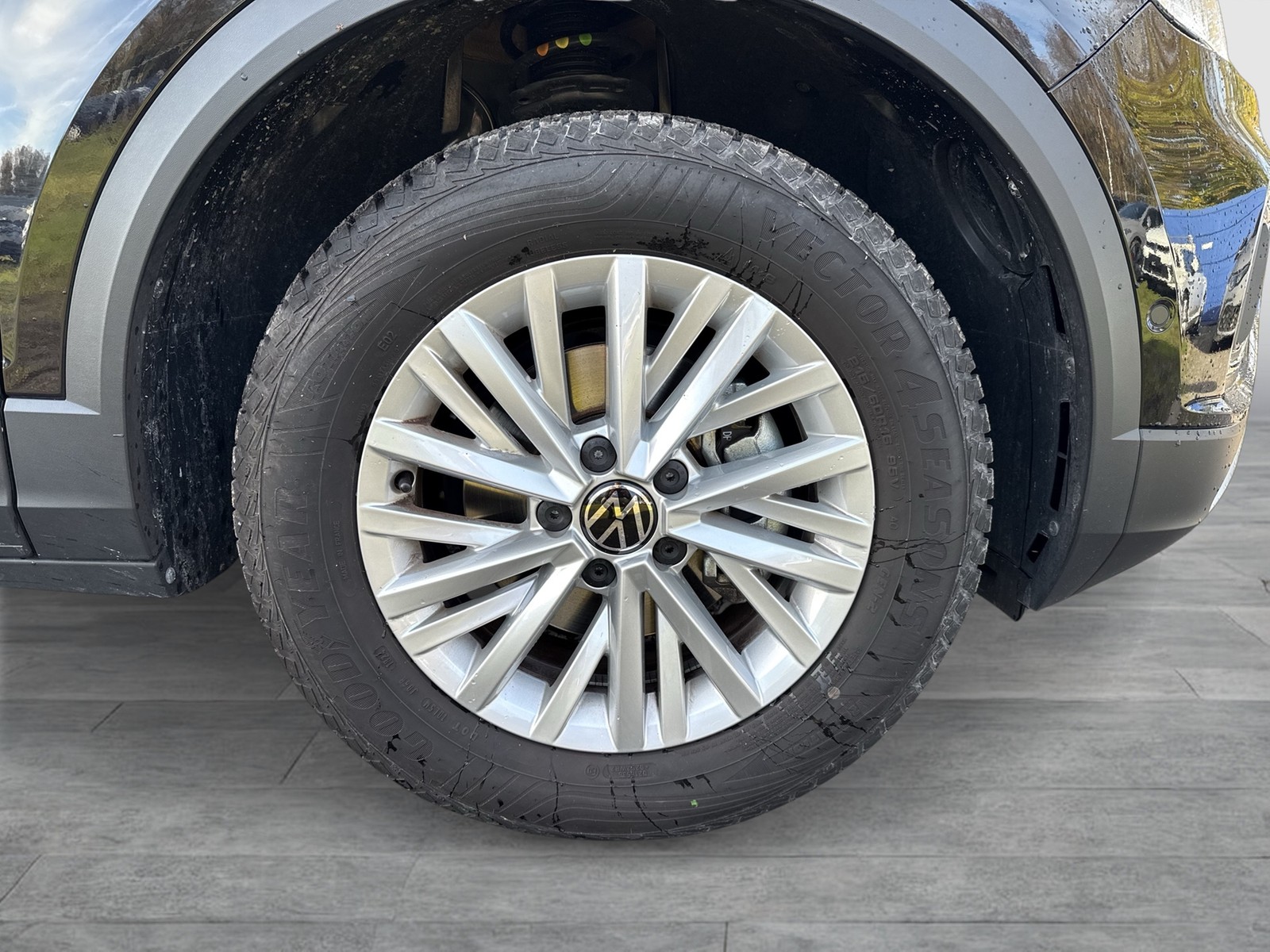 Volkswagen T-Roc 1.5 LIFE SITZHEIZUNG NAVI LED DAB+ ALU