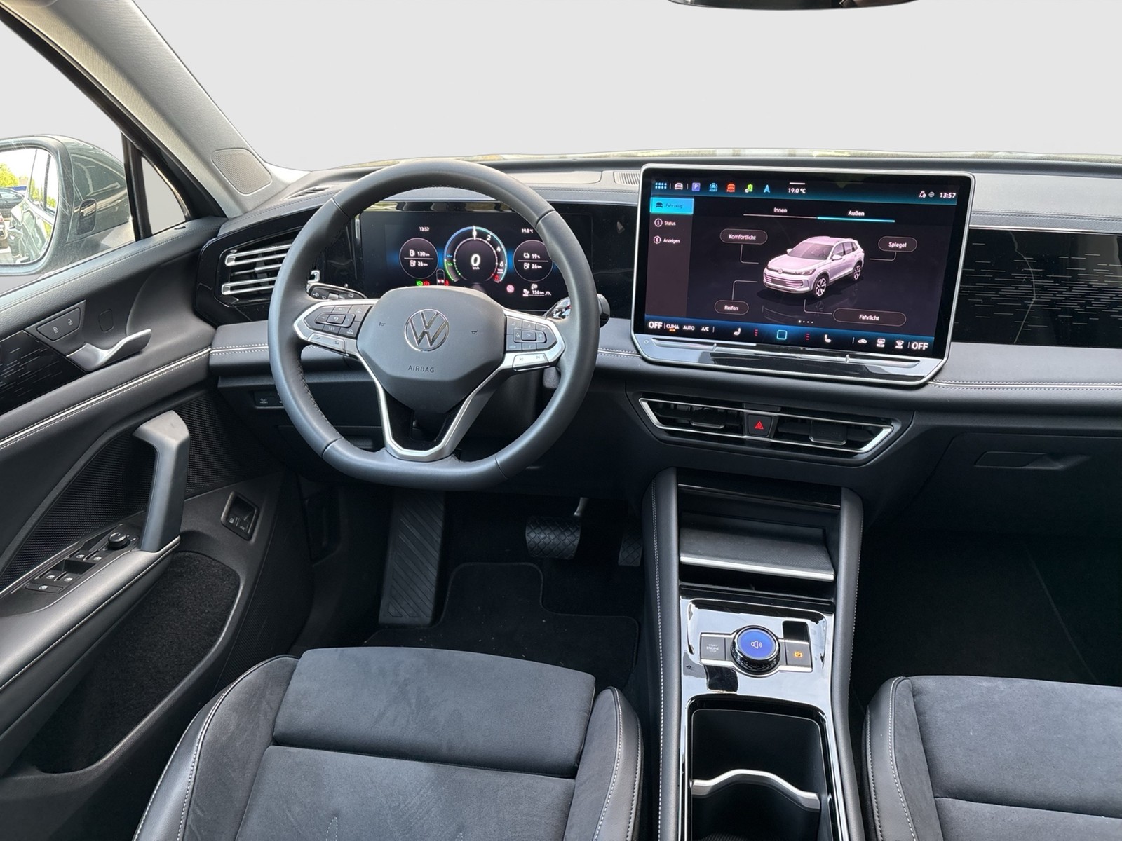 Volkswagen Tiguan 1.5 HYBRID ELEGANCE AHK 360°CAM ACC LM18