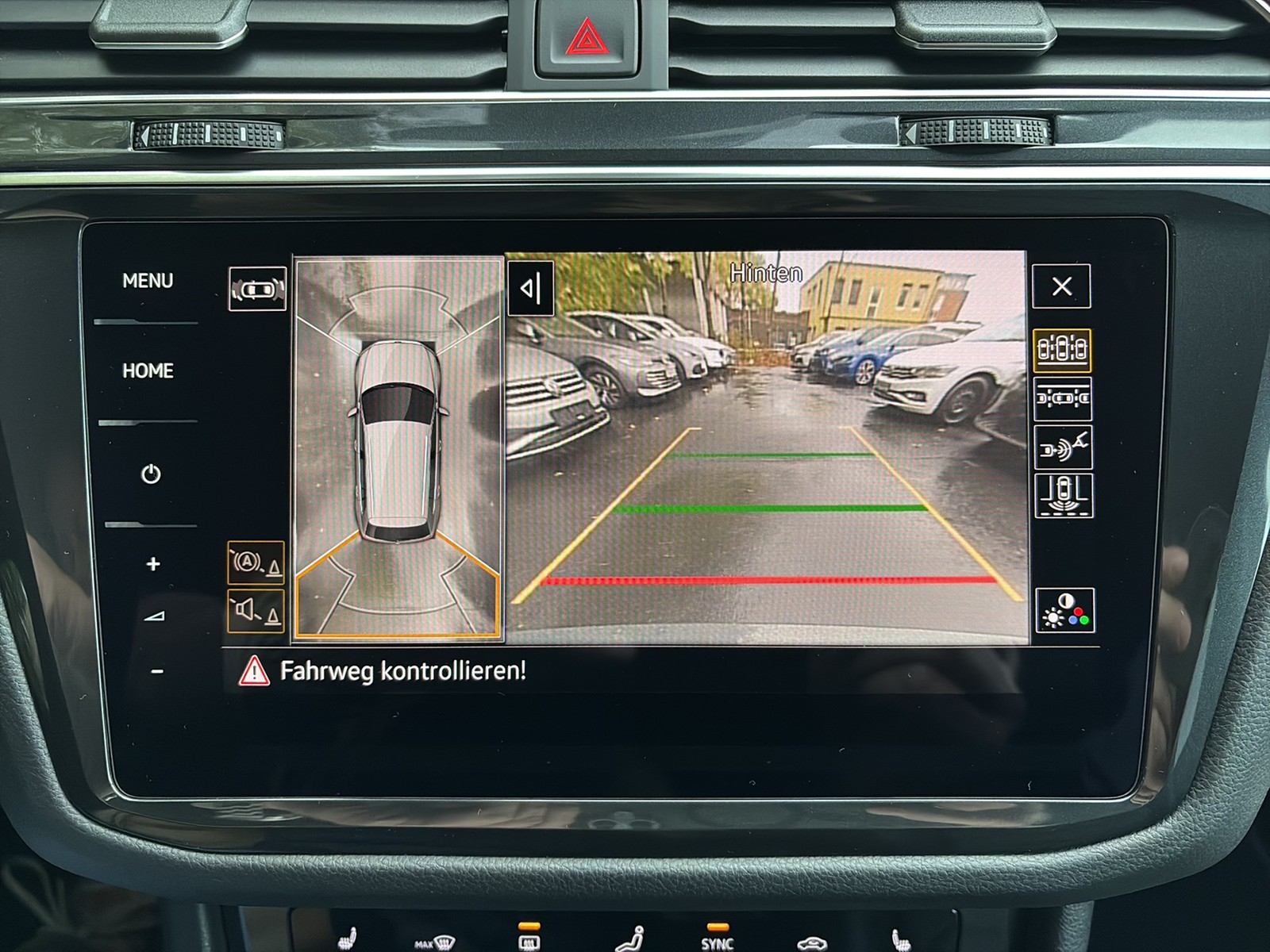 Volkswagen Tiguan 2.0 R BLACKSTYLE 4X4 LEDER 360CAM ACC 21Z