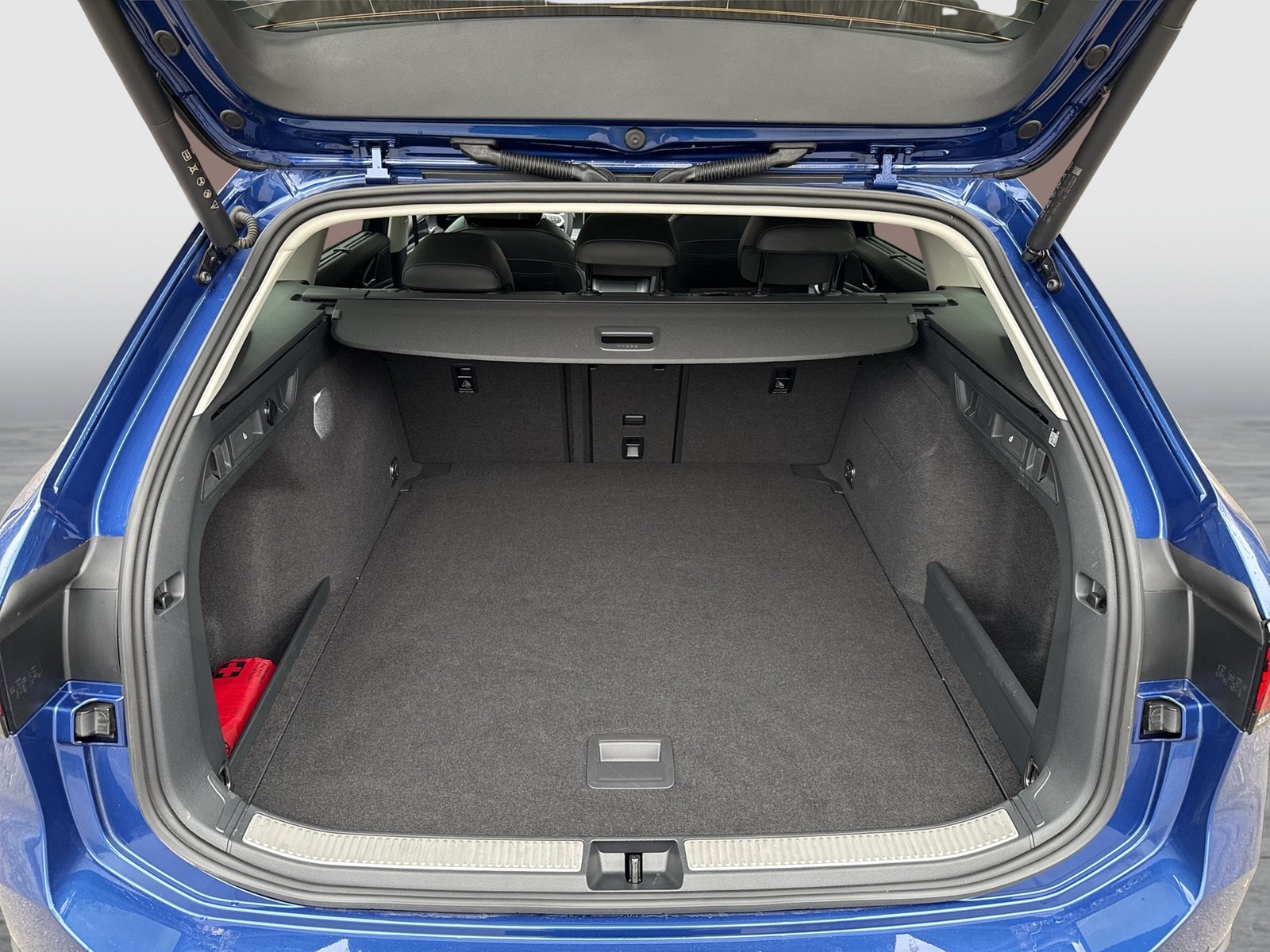 Volkswagen Passat Variant 1.5 BUSINESS KAMERA ACC eKLAPPE