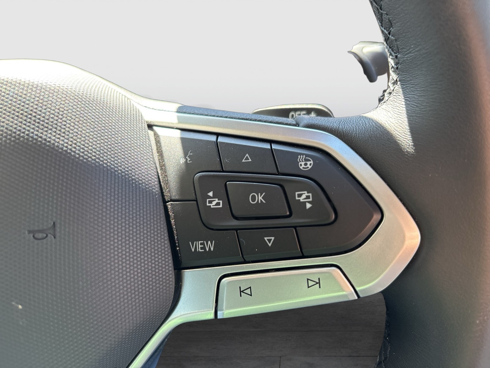 Volkswagen Tiguan 1.5 HYBRID LIFE AHK CAM ACC LM18 NAVI