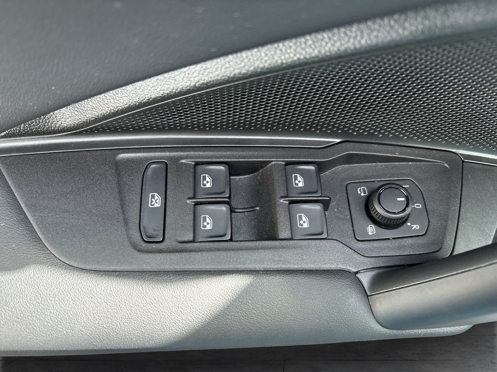 Volkswagen Tayron 1.5 HYBRID LIFE AHK CAM ACC LM18 CARPLAY