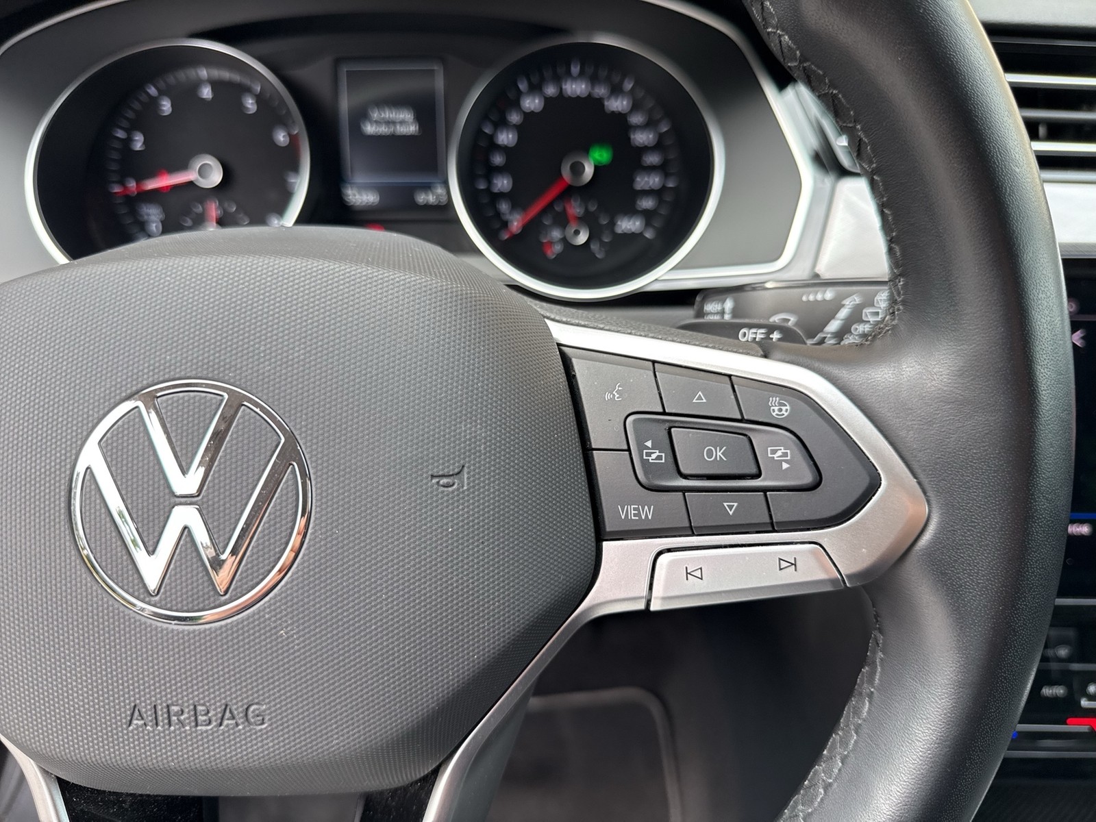 Volkswagen Passat Variant 1.5 BUSINESS AHK 360°CAM ACC NAVI