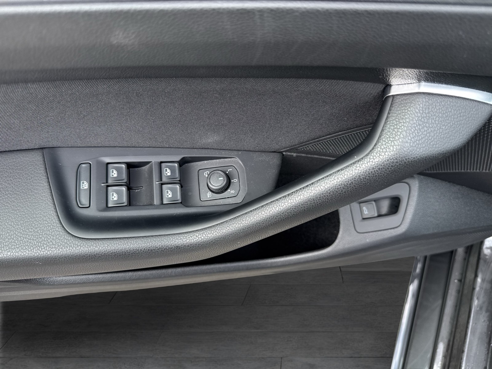 Volkswagen Passat Variant 1.5 BUSINESS AHK 360°CAM ACC NAVI