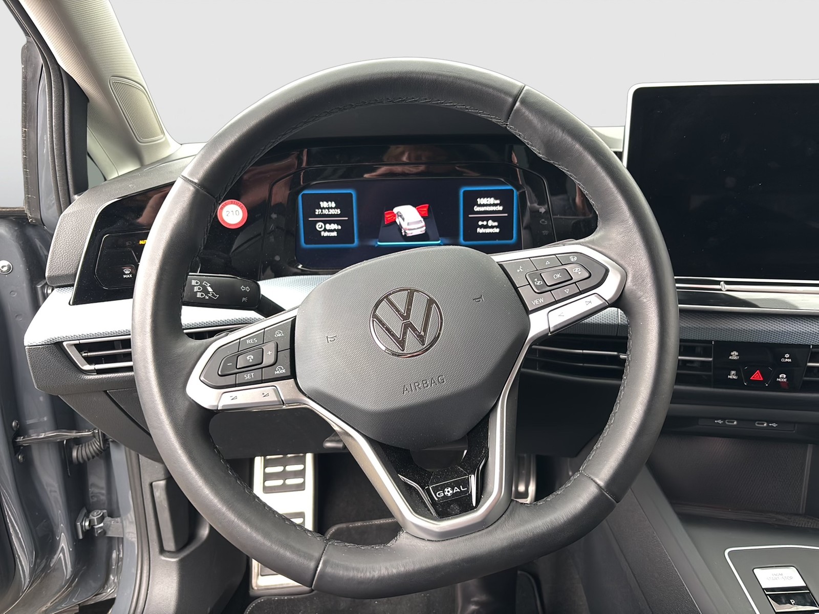 Volkswagen Golf VIII 1.5 HYBRID GOAL 360°KAMERA ACC LED