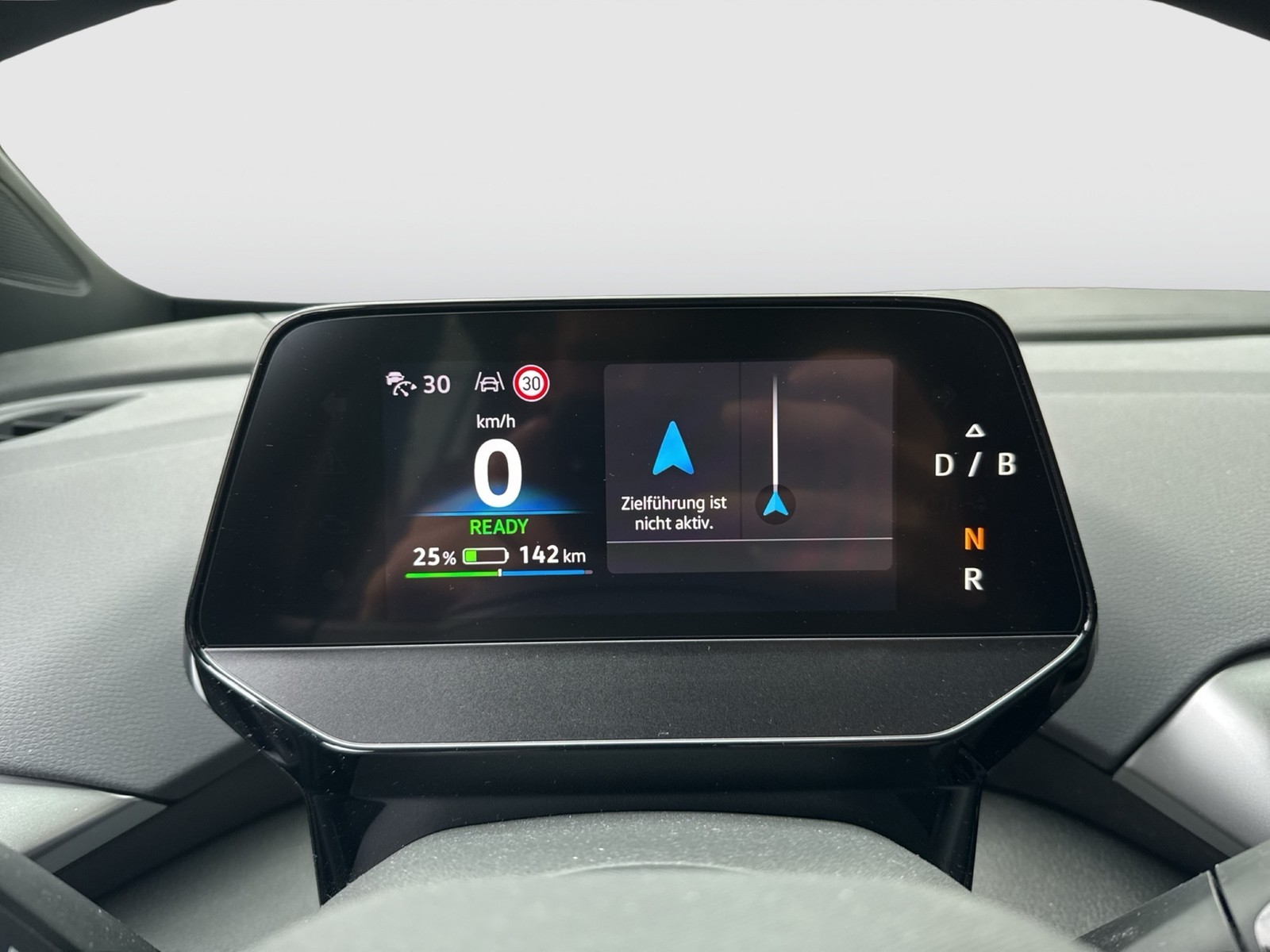 Volkswagen ID.4 Pro WÄRMEPUMPE AHK CAM ACC LM19 NAVI SITZHZ