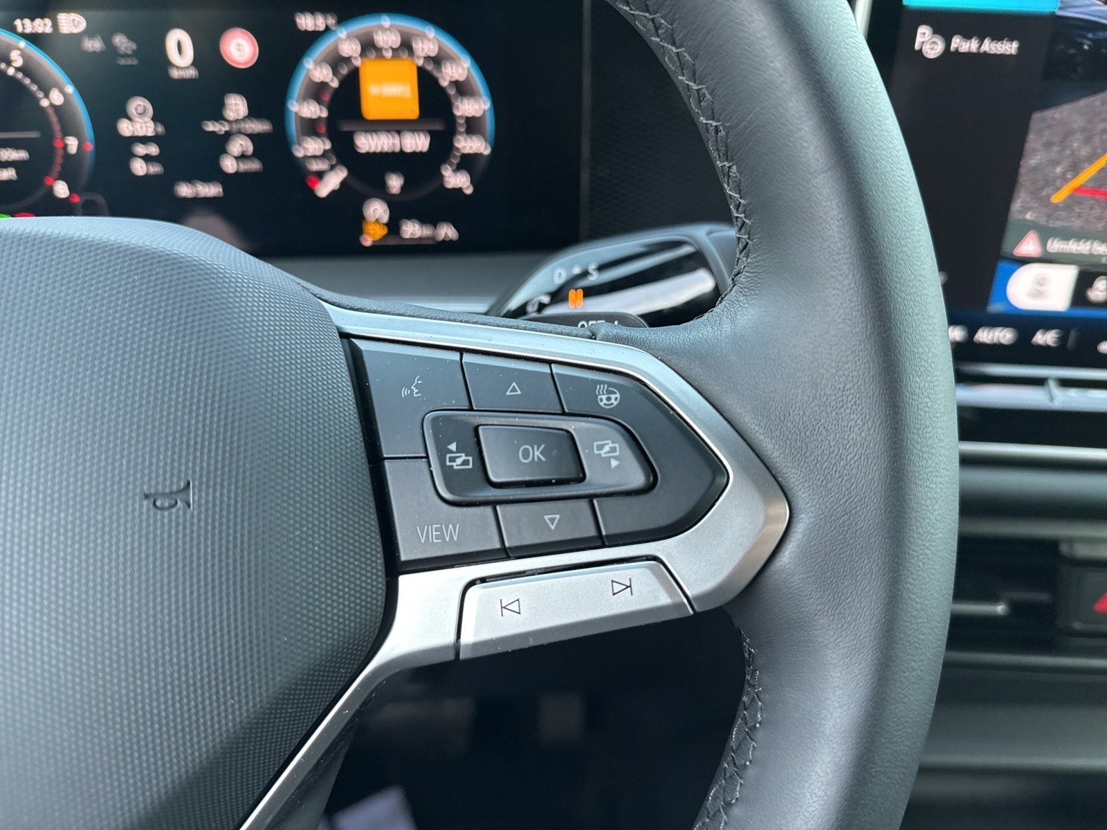 Volkswagen Tayron 1.5 eTSI LIFE CAM ACC LM18 NAVI CARPLAY