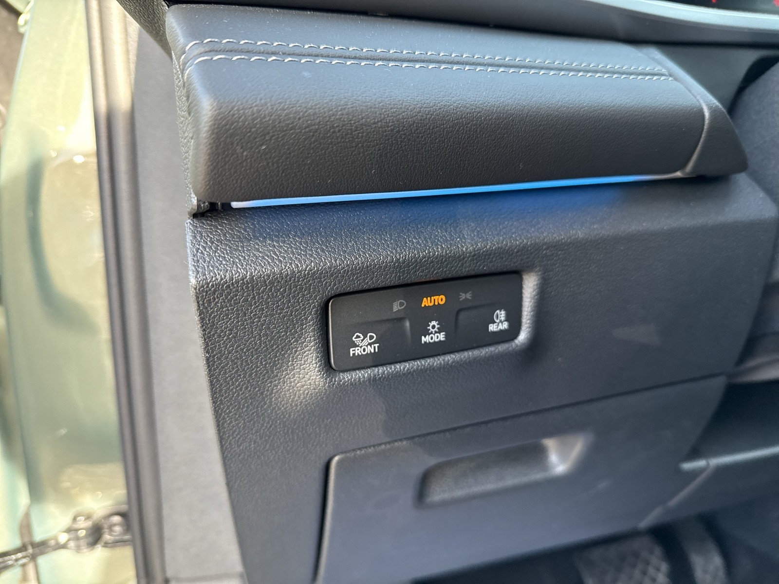 Volkswagen Tayron 1.5 eTSI LIFE CAM ACC LM18 NAVI CARPLAY